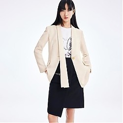 LILY商务时尚 热销秋款小众设计感不对称时尚一粒扣洋气修身西装外套